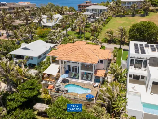 Casa Cascada – Waterfront Home in Lighthouse Estates